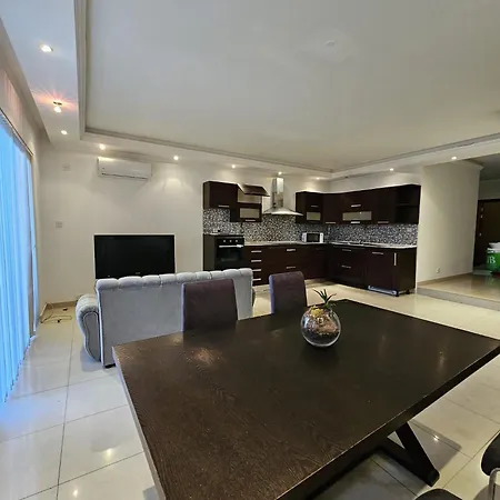 Close To Sea Front - Apartment
