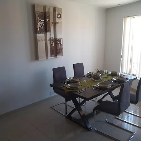 Apartment Close To Sea Front - Central