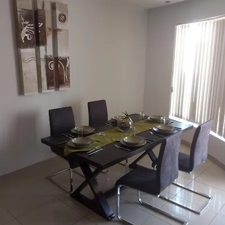 Apartment Close To Sea Front - Central *