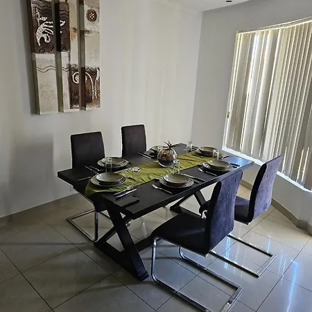Close To Sea Front - Central Apartment